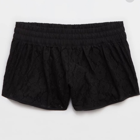 NWOT OFFLINE By Aerie 2" Hot Stuff Lace Short - Picture 11 of 15